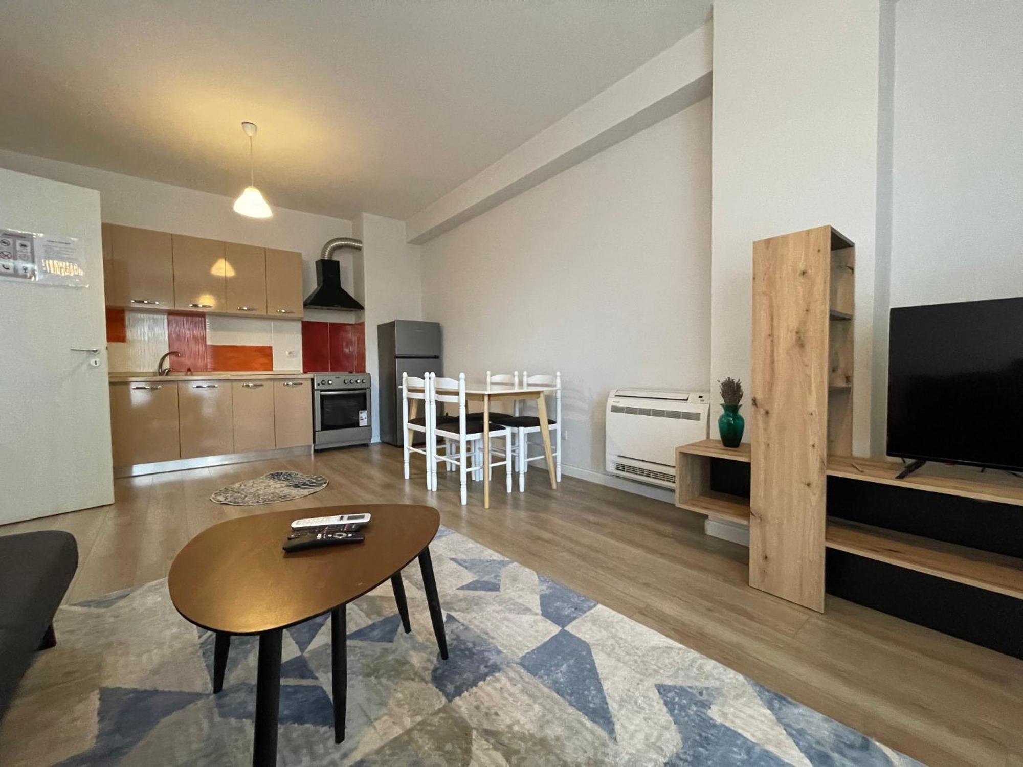 Enjoy Travel Cozy One Bedroom Tirana
